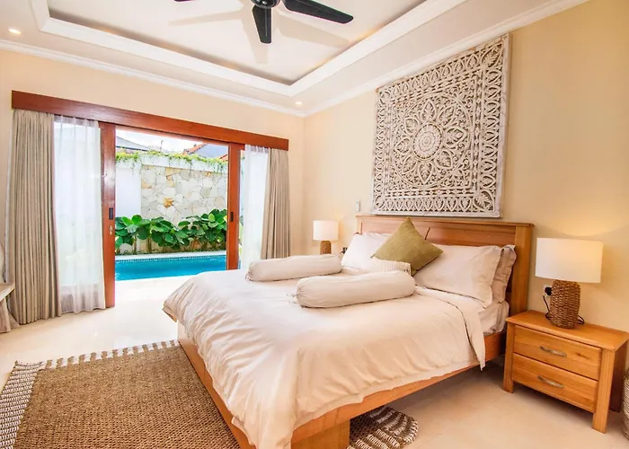 Mayo Villa Legian