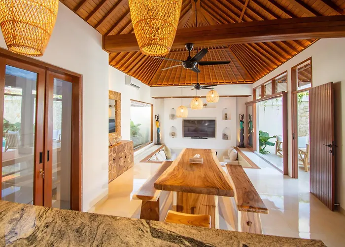 Villa Mayo *