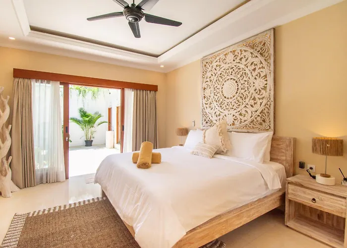 Mayo Villa Legian