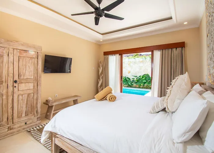 Mayo Villa Legian